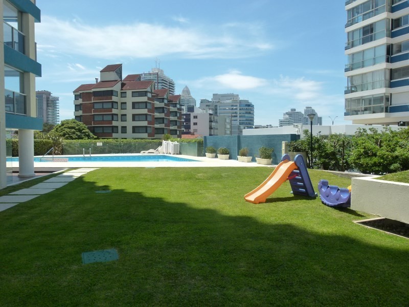 Departamento en alquiler en Playa Brava